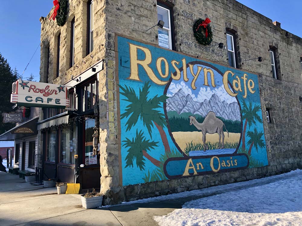 Doctor en Alaska, Roslyn Café