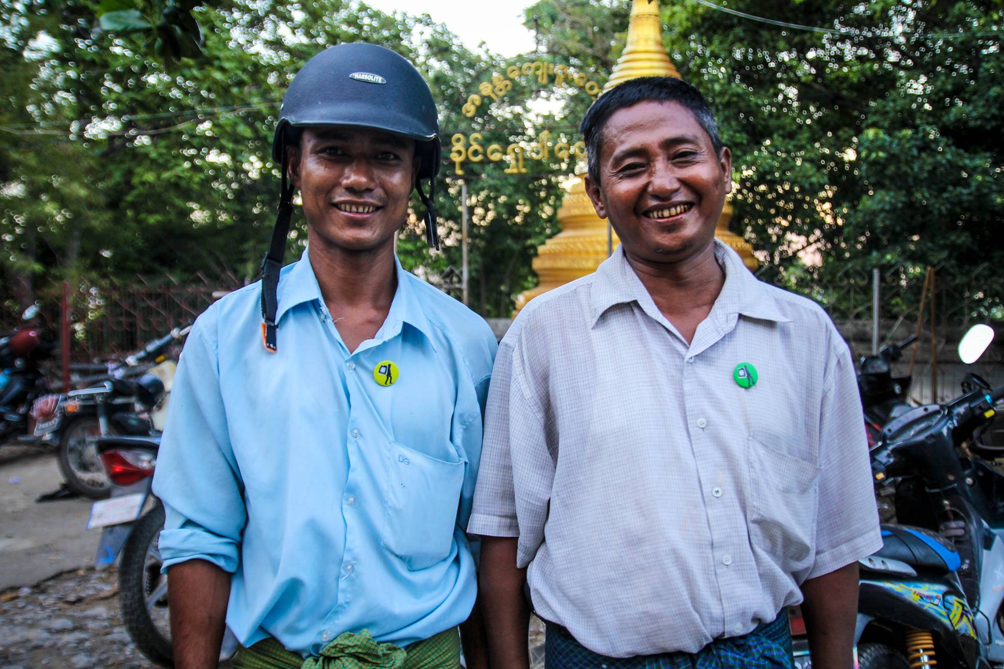 mototaxistas de Myanmar