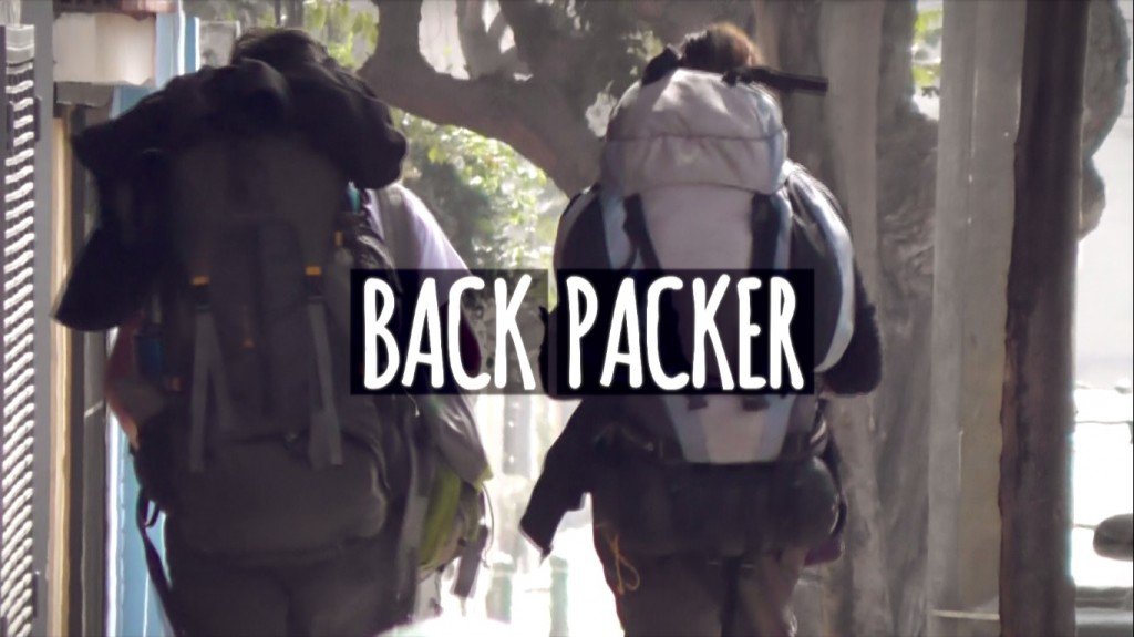 Backpackers y mochileros, fotograma del documental The Real Me