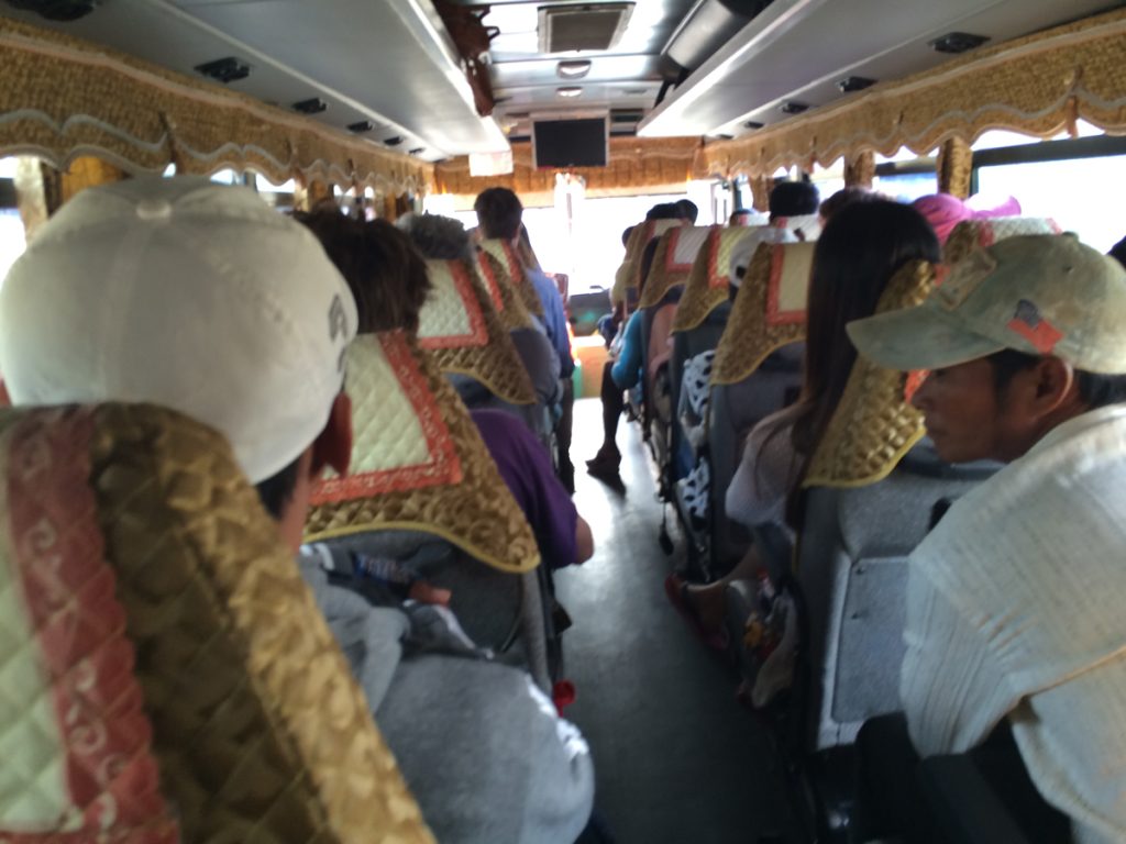 autobús viaje por Camboya