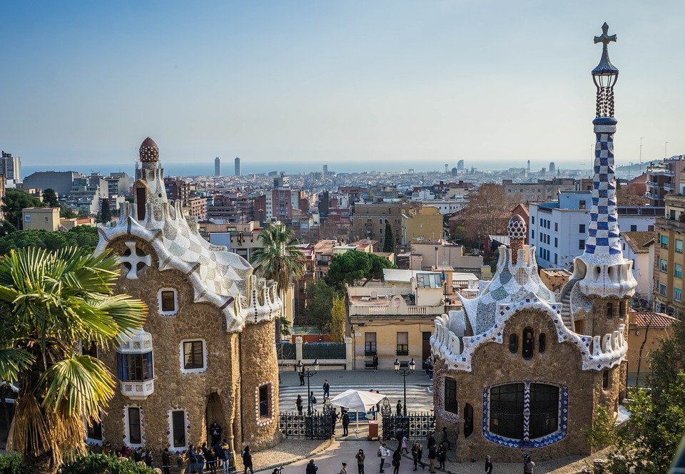 Parque Guell, uno de los lugares imprescindibles que ver en Barcelona