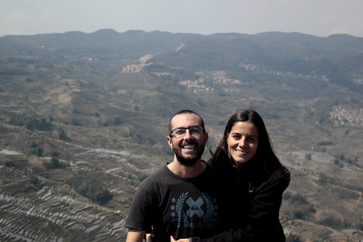 Alberto y Sonia, mochileros del blog vistetequenosvamos.com, expertos en cómo preparar un gran viaje