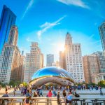 El icónica Cloud Gate de Chicago es una de las principales atracciones de la llamada ciudad del viento