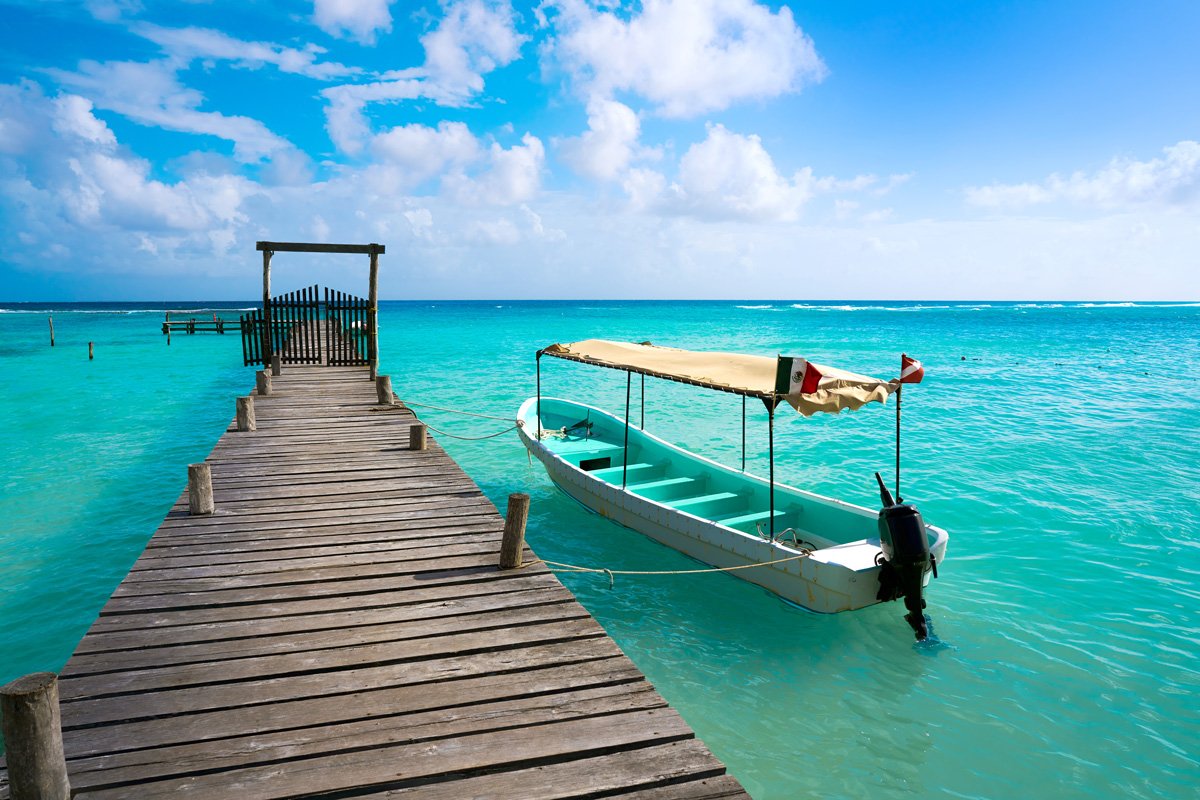mejores excursiones en Riviera Maya, muelle del mar Caribe mexicano