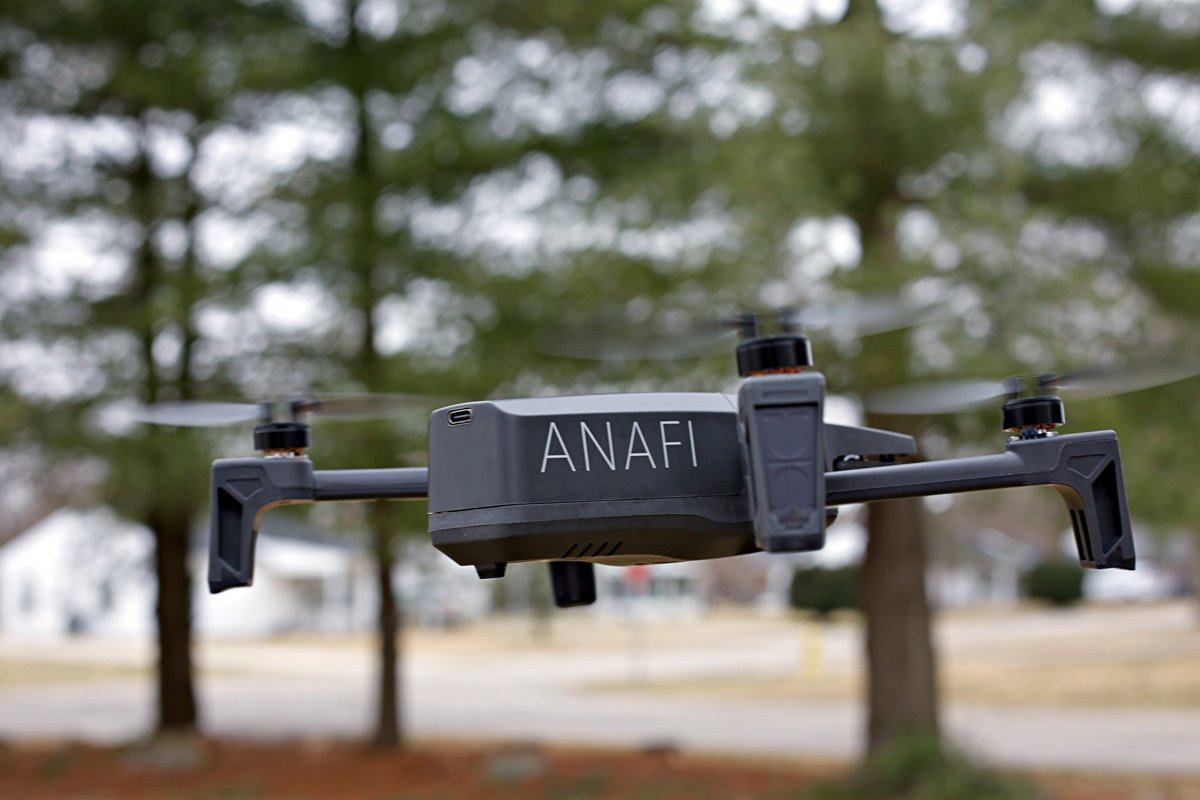 Drones con cámara, zoom y un tamaño apto para viajeros