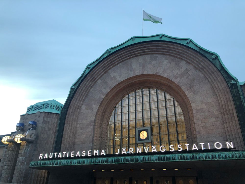Qué ver en Helsinki, Estación Rautatientori de trenes de Helsinki