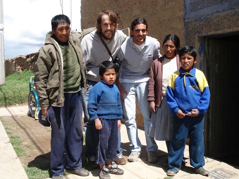 Iván y Iosu en Ayaviri, Perú