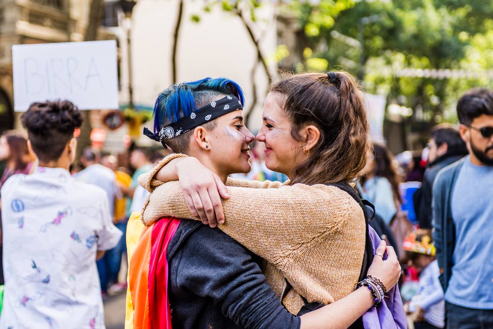 Dos lesbianas en el Gay Pride Buenos Aires