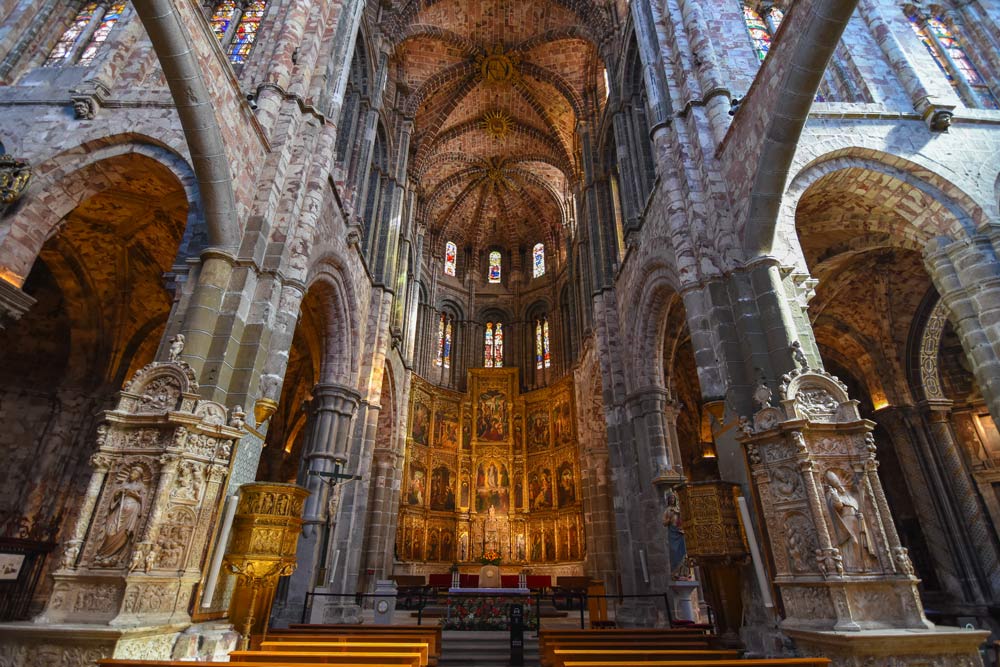 Free Tour Ávila, interior de la Catedral de San Salvador