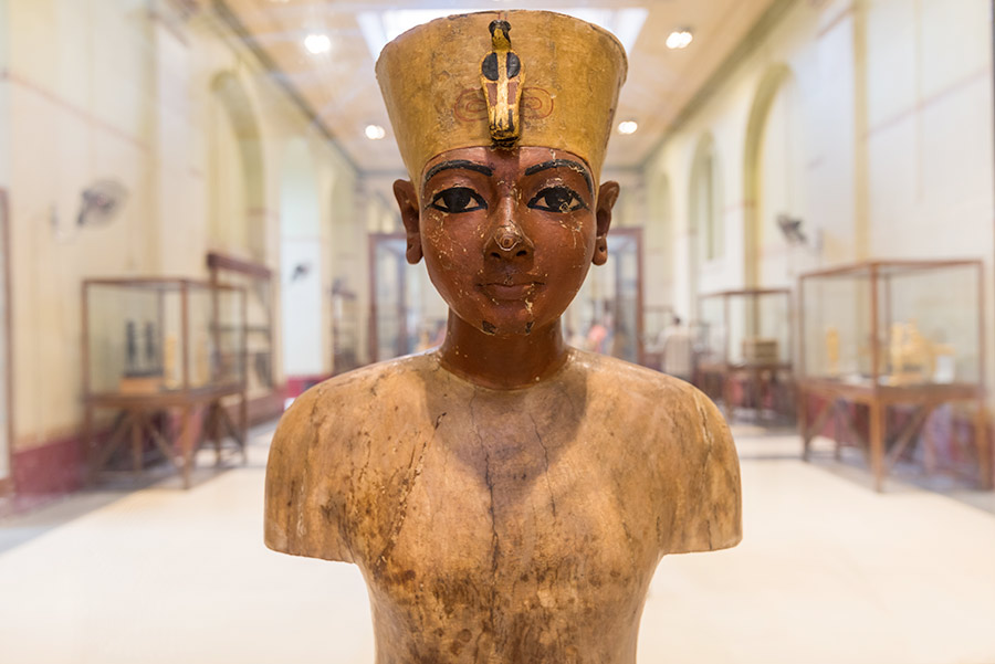 Estatua de faraón expuesta en el Museo Egipcio de El Cairo