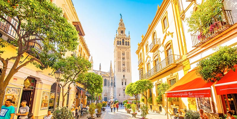 consignas Sevilla: centro de la ciudad y Giralda