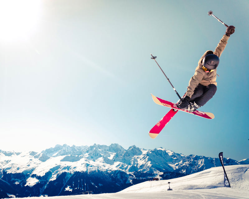 Viajes de Esquí: snowboarder