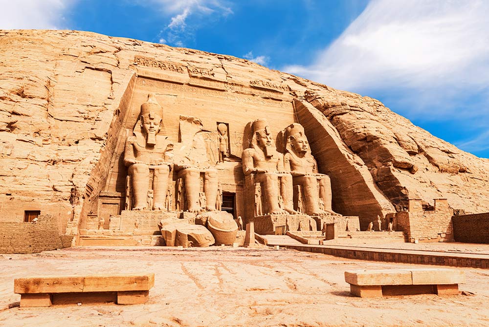 mejor época para viajar a Egipto: fachada de Abu Simbel