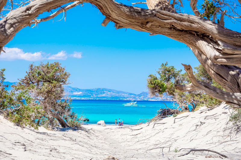 Mejores playas de Creta: Isla de Chryssi al sur de Creta, con la increíble Playa Dorada