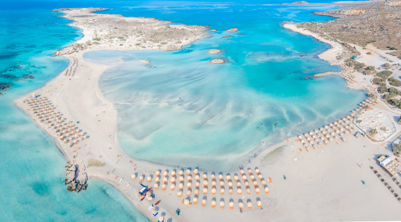 Vista aérea de la Playa de Elafonisi en Creta