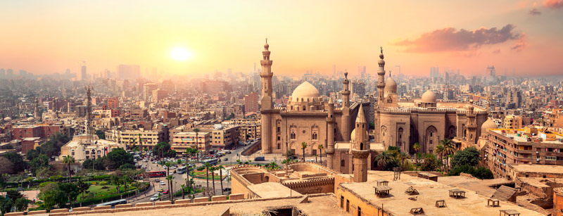 Vista de la mezquita Sultan Hassan en El Cairo