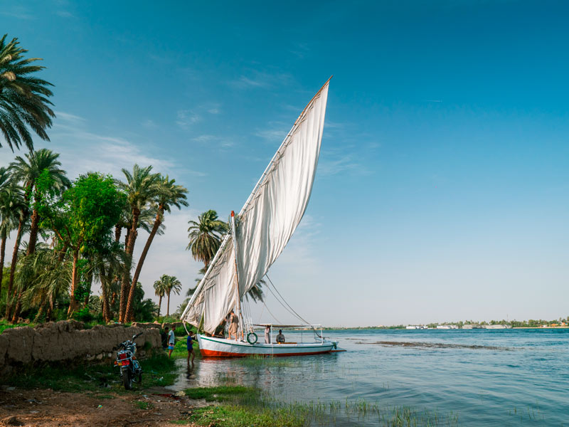 Feluca en el río Nilo, Egipto