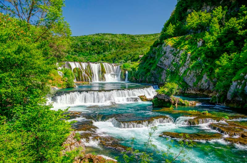 Cascadas en el Parque Nacional Una, Bosnia y Herzegovina