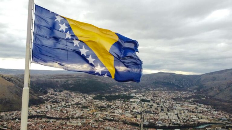 Bandera de Bosnia y Herzegovina