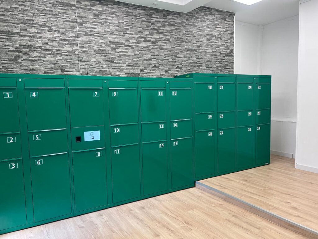 Consigna estación Chamartín: interior de la consigna Lockherenow
