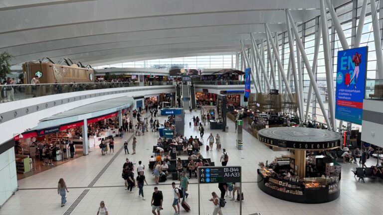 Terminal del aeropuerto de Budapest